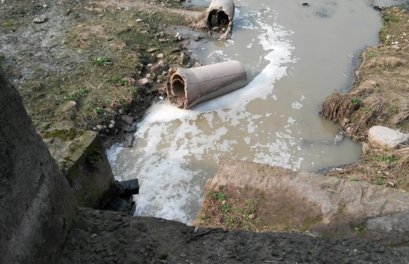 地表水地下水污染 地表水地下水污染